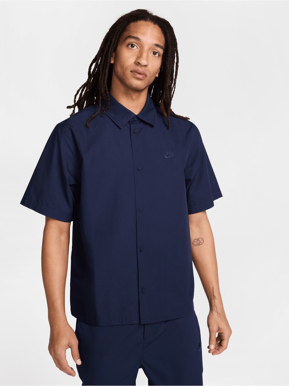 Nike club Men’s Navy Short-Sleeve Button Shirt